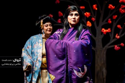 نمایش مادر کیو | با محمد‌متین اوجانی و تجربه متفاوتش در «مادر کیو» | عکس