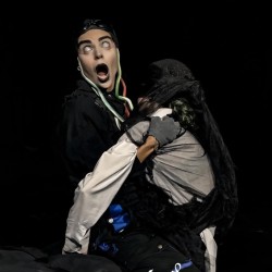 نمایش گورگون‌ها | عکس