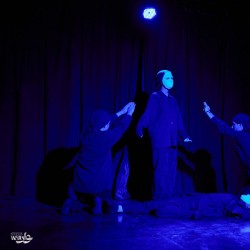 نمایش وار | عکس