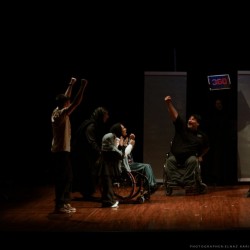 نمایش راهی به رهایی | عکس