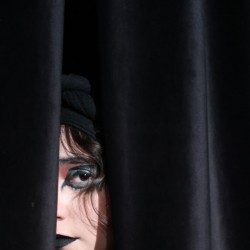 فیلم کوتاه از آیینه | عکس