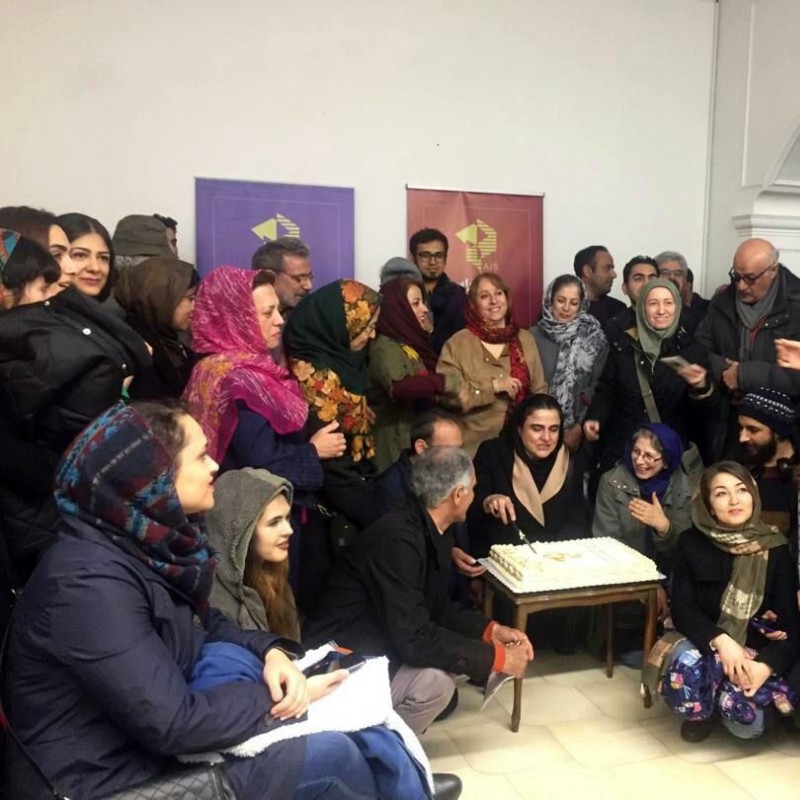 دورهمی خانواده مجسمه‌سازان به انگیزه ۲۰ سالگی | عکس