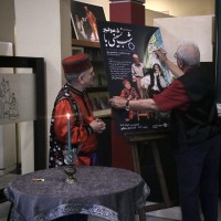 نمایش شب نشینی با مولیر | هادی مرزبان شمع شب چراغ «شب نشینی با مولیر» را افروخت | عکس