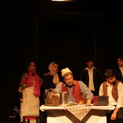 نمایش دو روی سکه | عکس