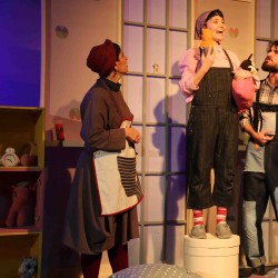 نمایش خشم قلمبه | عکس