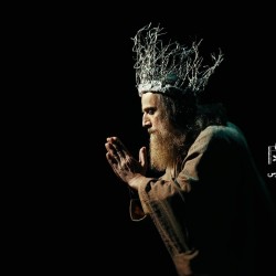 نمایش کشتن موتسارت یا بلعیدن پای اختاپوس | عکس