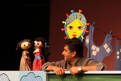 نمایش حادثه ای در شهر عروسک ها | استقبال بی نظیر از بازتولید اولین نمایش مدرن عروسکی ایران ، نمایش”حادثه ای در شهر عروسکها” | عکس