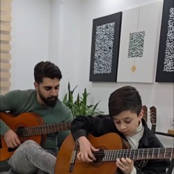 دوره آموزشی گیتار پاپ و کلاسیک | عکس