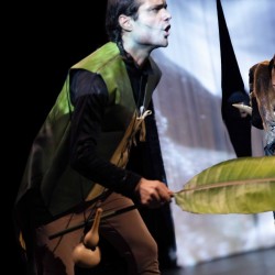 نمایش بزم پادشاه پروانه | عکس