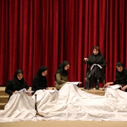 نمایشنامه‌خوانی خانه برناردا آلبا | عکس
