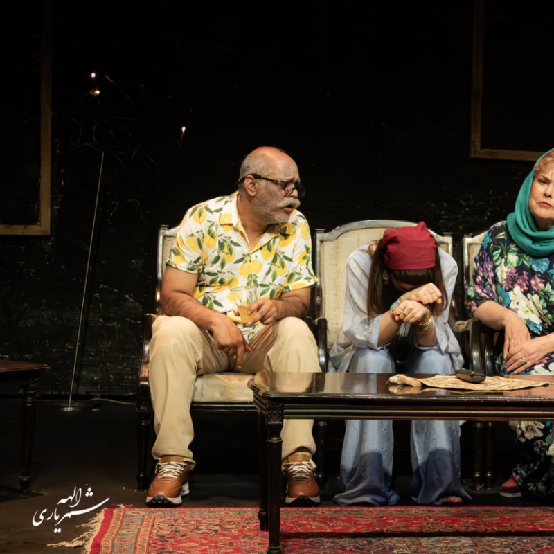 جدیدترین عکس‌های نمایش «برای فروش» از دوربین الهه شهریاری  | عکس