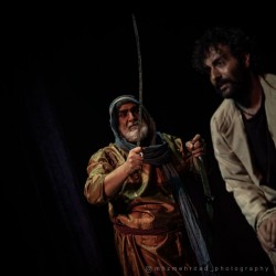 نمایش نور بر نیزه | عکس