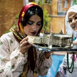 نمایش چهار دیواری | عکس