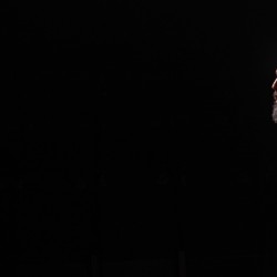 نمایش وحوش مطیع | عکس