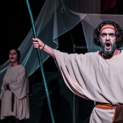 نمایش گوروس | عکس