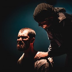 نمایش آوازهای سر شام | عکس