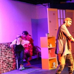 نمایش خشم قلمبه | عکس