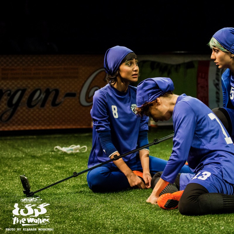 اجرای ویژه نمایش گرگ ها به زبان فارسی در روز شنبه ٢٣ شهریور | عکس