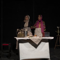 نمایش دو روی سکه | عکس