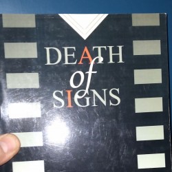 کتاب مرگ نشانه ها (جلد اول) | عکس