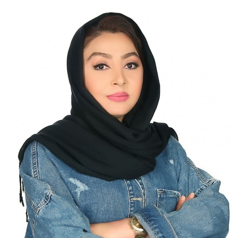 آن سوی افسانه عنوان نمایشنامه‌ای به قلم مهرنوش بلمه است که مینو ملکی به عنوان سومین تجربه کارگردانی‌اش برای اجرای عمومی آماده می‌کند. | عکس