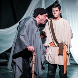 نمایش گوروس | عکس