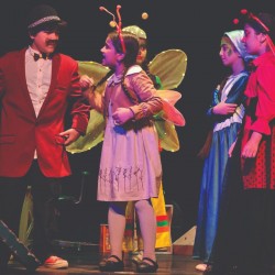 نمایش شهر فرنگ | عکس