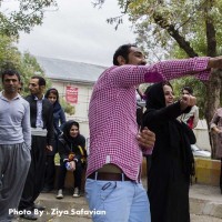 نمایش نهمین جشنواره بین المللی تیاتر خیابانی مریوان | گزارش تصویری تیوال از نمایش حس خوب رقابت غیر سالم / عکاس: سید ضیاالدین صفویان | عکس