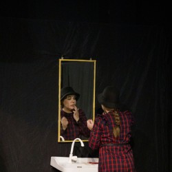 نمایش میس جولی | عکس