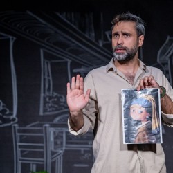 نمایش کمدی خرمگس | عکس