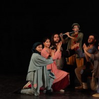 نمایش افسانه پر طلایی | دوشنبه، اول دی‌ماه در تالار هنر  نمایش «افسانه پرِ طلایی»، میزبان هنرمندان، منتقدان و خبرنگاران می‌شود | عکس