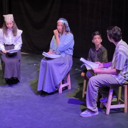 نمایشنامه‌خوانی لوطیان مرد رند | عکس