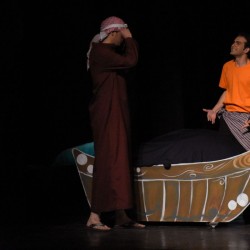 نمایش بچه نهنگ | عکس