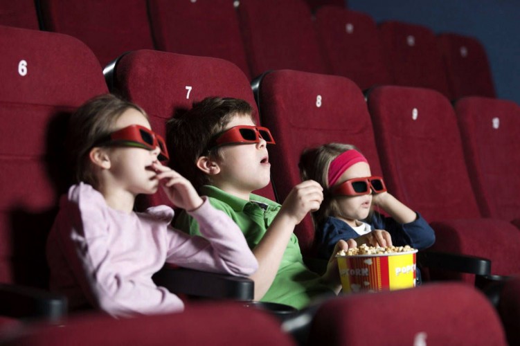 عکس اکران و نقد فیلم باغ کیانوش