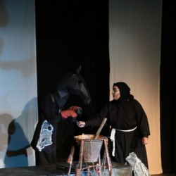 نمایش اسب‌های طاعون | عکس