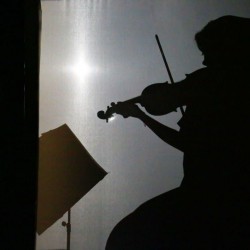 نمایش زخم و بخت | عکس