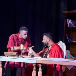 نمایش دکتر فاوستوس | عکس