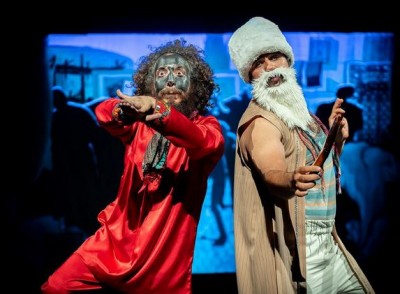 نمایش اُطربمو | ادای دین «اُطربمو» به هنرمندان مطرب/ دوره‌گردهایی که دیالوگ ندارند | عکس