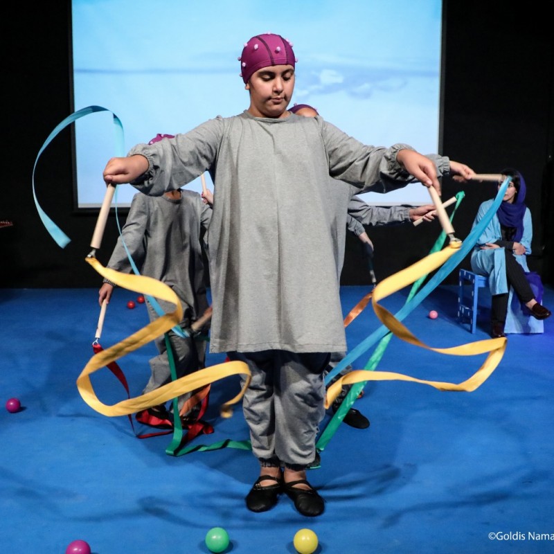 آغاز اجرای «هوشنگ لاک‌پشته» با استقبال خانواده‌ها | عکس