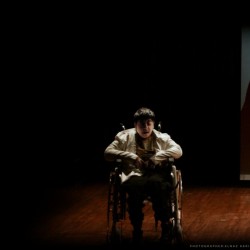 نمایش راهی به رهایی | عکس