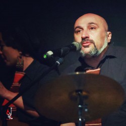 نمایش فین جین | عکس