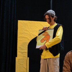 نمایش حکایت لوطیان مرد رند | عکس