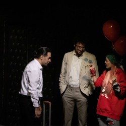 نمایش لحظه درنگ می‌کند | عکس