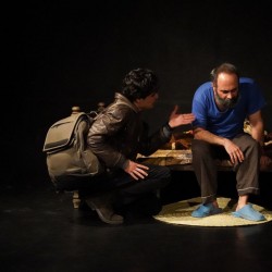 نمایش جان سگ | عکس