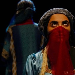 نمایش کولی | عکس