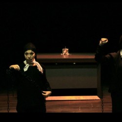 نمایش عقرب سال‌های آخر | عکس