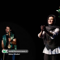 نمایش این همه تلق و ملق | عکس