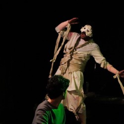 نمایش جان سگ | عکس