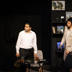 نمایش لحظه درنگ می‌کند | عکس