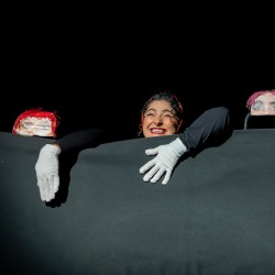 نمایش رهسپار | عکس